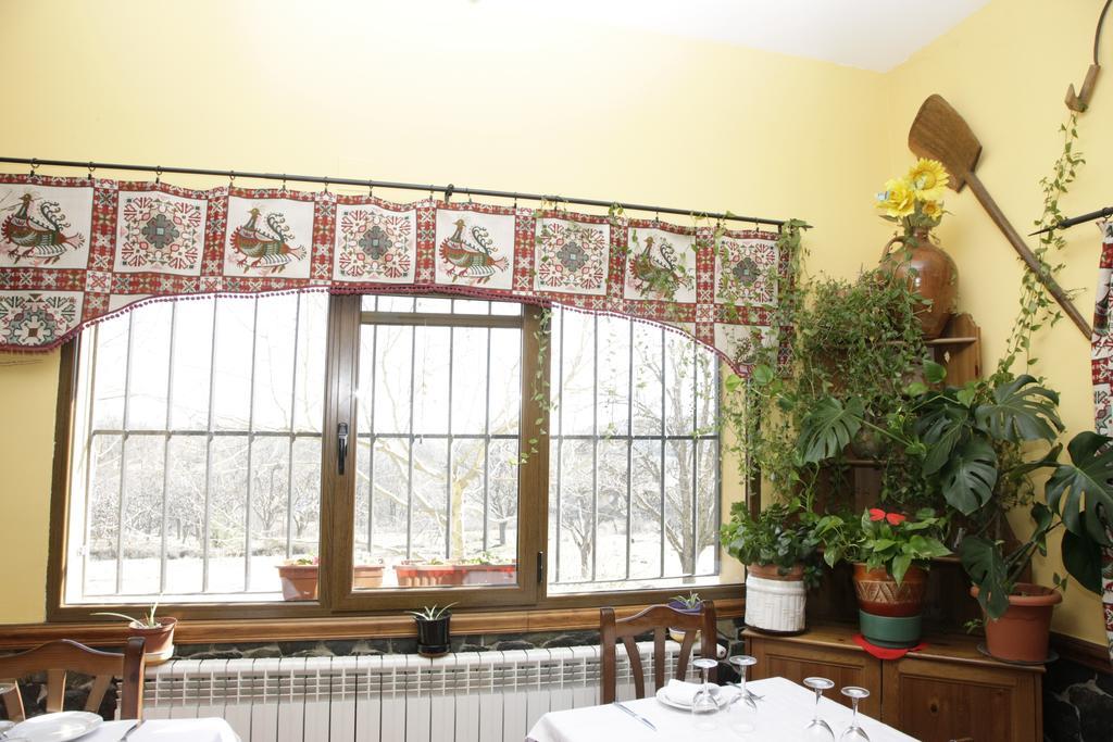Arroyo de las Fraguas Hostal Restaurante Alto Rey מראה חיצוני תמונה
