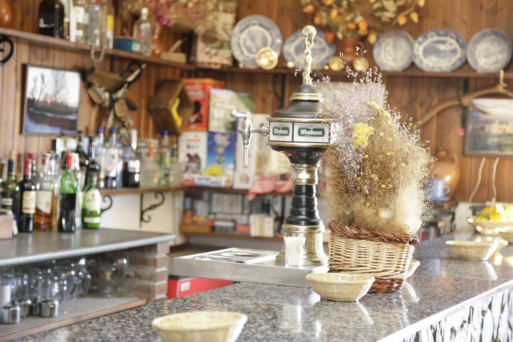 Arroyo de las Fraguas Hostal Restaurante Alto Rey מראה חיצוני תמונה
