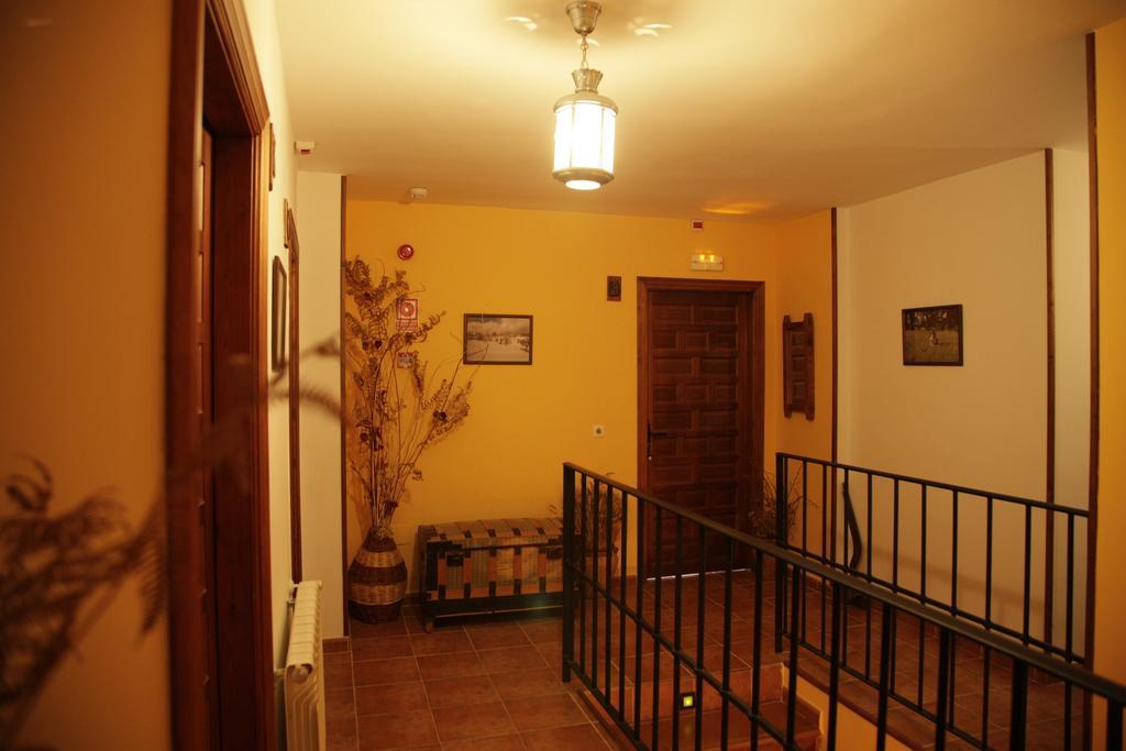 Arroyo de las Fraguas Hostal Restaurante Alto Rey מראה חיצוני תמונה