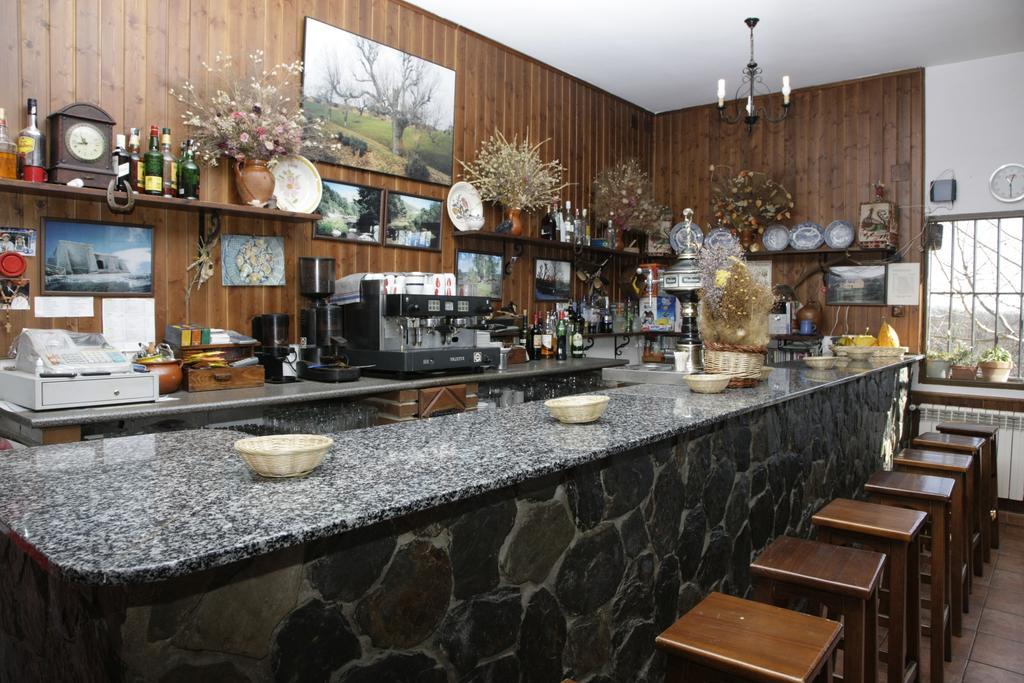 Arroyo de las Fraguas Hostal Restaurante Alto Rey מראה חיצוני תמונה